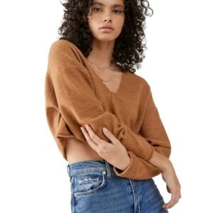 NWT Urban Outfitters BDG Valeria Cropped Brown V-Neck Sweater Size L